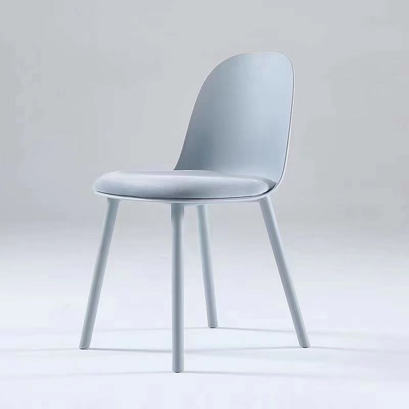 old but gold chair